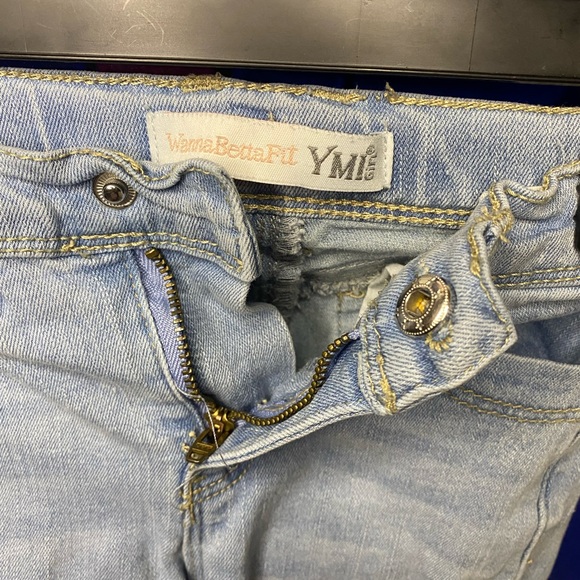 Light Wash Jeans - Picture 2 of 3